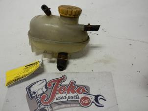 Used Expansion vessel Opel Corsa C (F08/68) 1.0 12V Price on request offered by Autodemontage Joko B.V.