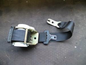 Used Rear seatbelt, right BMW 5 serie Touring (E61) 530d 24V Price on request offered by Autodemontage Joko B.V.
