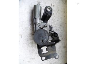 Used Rear wiper motor BMW 5 serie Touring (E61) 530d 24V Price on request offered by Autodemontage Joko B.V.