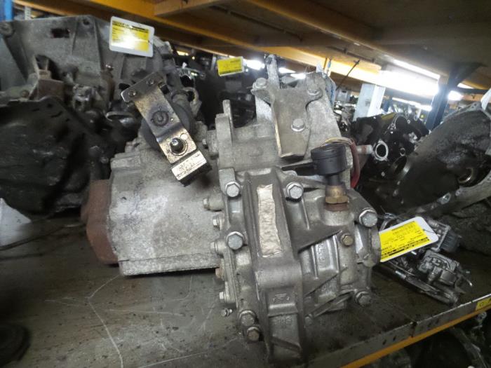 Gearbox from a Lancia Ypsilon (840) 1.2 LE,LS 2000