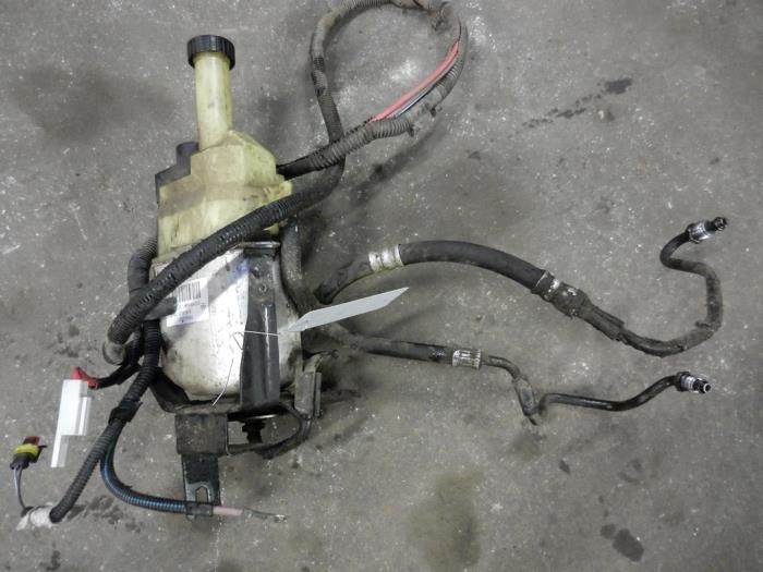 Usagé Pompe direction assistée Opel Astra G (F08/48) 2.0 Di 16V Prix sur demande proposé par Autodemontage Joko B.V.