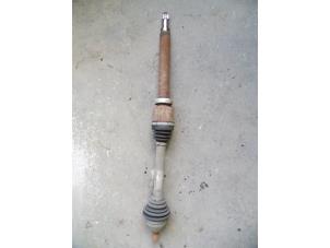 Used Front drive shaft, right Ford Focus 2 1.6 TDCi 16V 90 Price on request offered by Autodemontage Joko B.V.