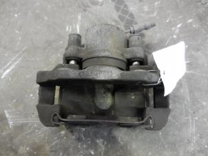 Used Front brake calliper, right Ford Fiesta 5 (JD/JH) 1.3 Price on request offered by Autodemontage Joko B.V.