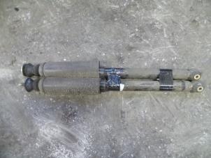 Used Shock absorber kit Fiat Stilo (192A/B) 2.4 20V Abarth 3-Drs. Price on request offered by Autodemontage Joko B.V.