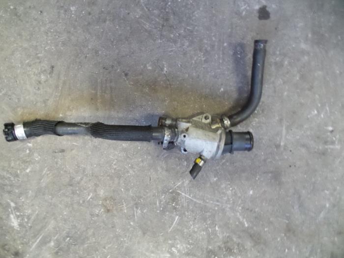 Gebrauchte Thermostatgehäuse Fiat Stilo (192A/B) 2.4 20V Abarth 3-Drs. Preis auf Anfrage angeboten von Autodemontage Joko B.V.