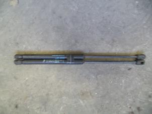 Used Rear gas strut, left Fiat Stilo (192A/B) 2.4 20V Abarth 3-Drs. Price on request offered by Autodemontage Joko B.V.