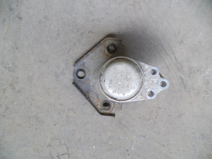 Used Engine mount Ford Fusion 1.6 16V Price on request offered by Autodemontage Joko B.V.