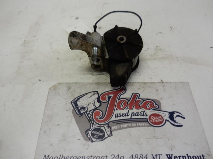 Used Engine mount Toyota Starlet (EP9) 1.3,XLi,GLi 16V Price on request offered by Autodemontage Joko B.V.