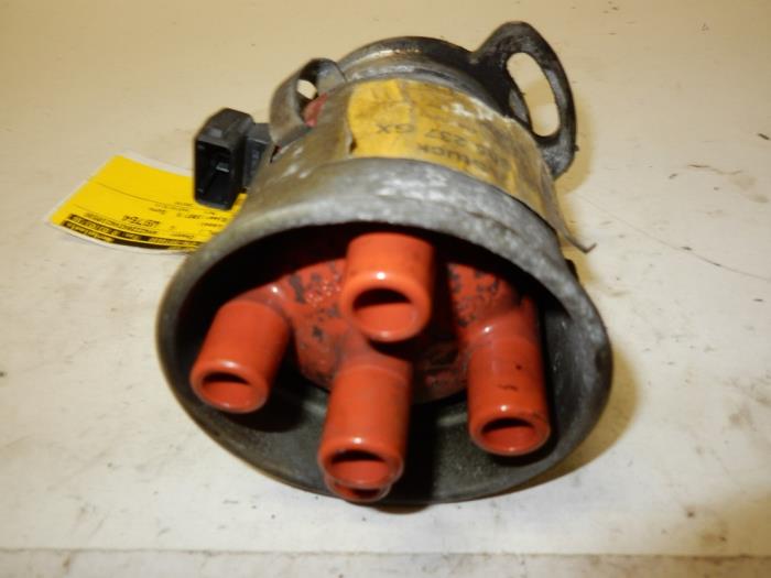 Used Ignition system (complete) Volkswagen Polo III (6N1) 1.4i 60 Price on request offered by Autodemontage Joko B.V.