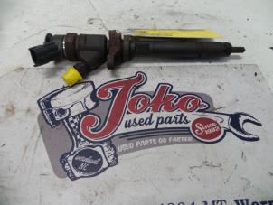 Used Injector (diesel) Citroen C5 II Break (RE) 1.6 HDiF 16V Price on request offered by Autodemontage Joko B.V.
