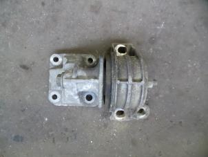 Used Gearbox mount Fiat Ducato (243/244/245) 2.0 JTD Price on request offered by Autodemontage Joko B.V.