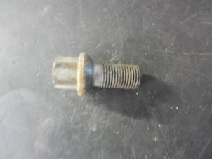Used Set of wheel bolts Mercedes E (W211) 2.7 E-270 CDI 20V Price on request offered by Autodemontage Joko B.V.