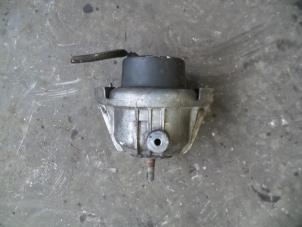 Used Engine mount BMW 3 serie (E90) 330d 24V Price on request offered by Autodemontage Joko B.V.