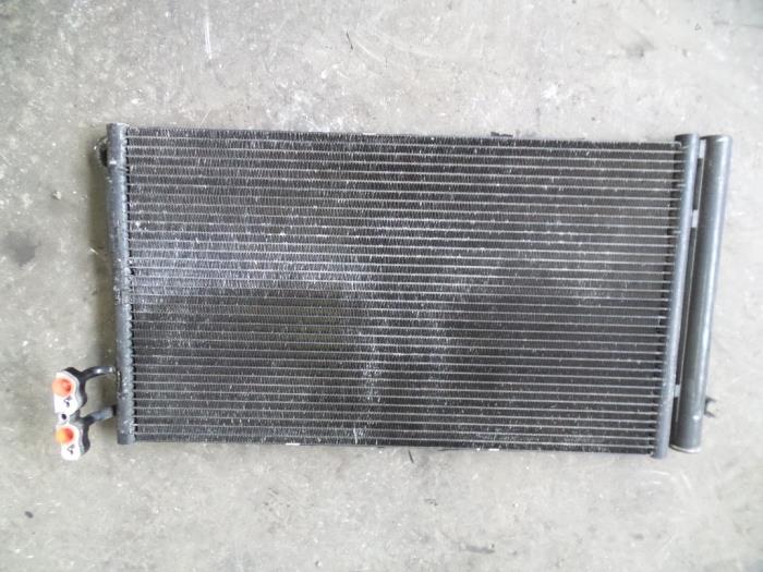Usagé Condenseur de climatisation BMW 3 serie (E90) 330d 24V Prix sur demande proposé par Autodemontage Joko B.V.