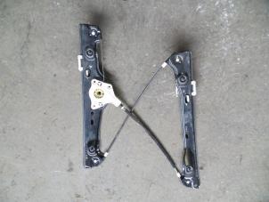Used Window mechanism 4-door, front left BMW 3 serie (E90) 330d 24V Price on request offered by Autodemontage Joko B.V.