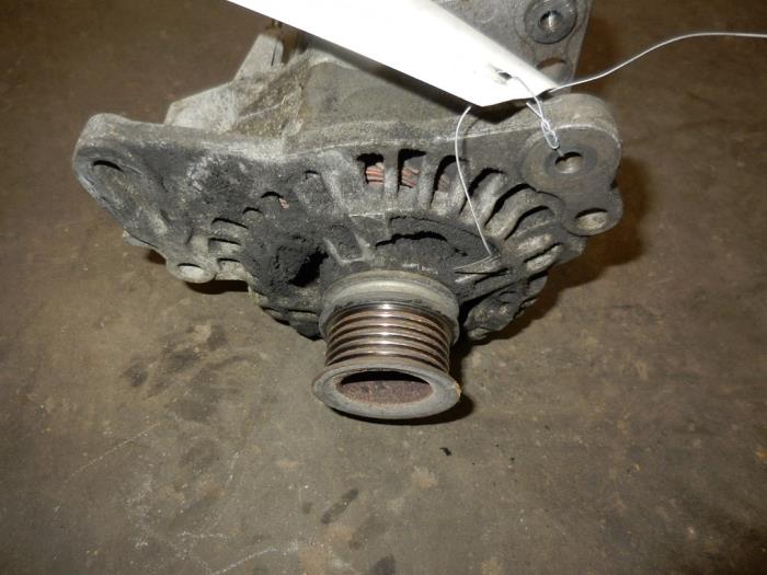 Gebrauchte Dynamo Volkswagen Caddy II (9K9A) 1.9 D Preis auf Anfrage angeboten von Autodemontage Joko B.V.