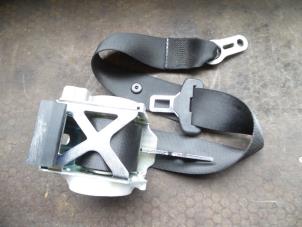 Used Rear seatbelt, left BMW 3 serie (E90) 330d 24V Price on request offered by Autodemontage Joko B.V.