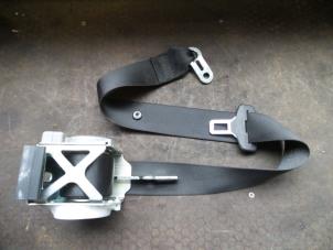 Used Rear seatbelt, right BMW 3 serie (E90) 330d 24V Price on request offered by Autodemontage Joko B.V.