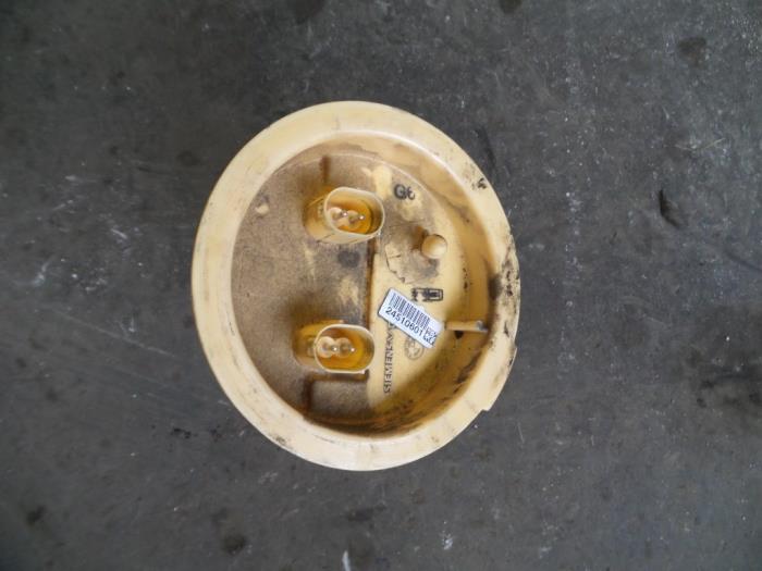Usagé Pompe à carburant BMW 3 serie (E90) 330d 24V Prix sur demande proposé par Autodemontage Joko B.V.
