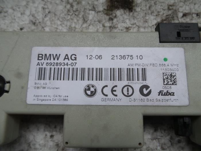 Antennenverstärker van een BMW 3 serie (E90) 330d 24V 2007
