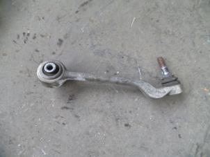 Used Front lower wishbone, right BMW 3 serie (E90) 330d 24V Price on request offered by Autodemontage Joko B.V.