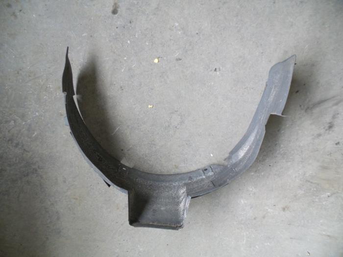 Wheel arch liner from a Seat Alhambra (7V8/9) 2.0 2001