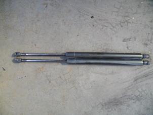 Used Rear gas strut, left Seat Alhambra (7V8/9) 2.0 Price on request offered by Autodemontage Joko B.V.