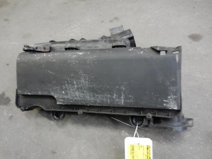 Begagnade Luftfilterhus Ford Fusion 1.4 TDCi Pris på förfrågan erbjuds av Autodemontage Joko B.V.