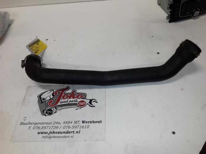 Gebrauchte Intercooler Schlauch Nissan Primastar 1.9 dCi 80 Preis auf Anfrage angeboten von Autodemontage Joko B.V.