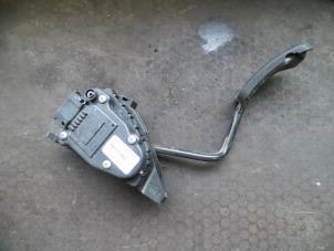 Used Accelerator pedal Nissan Primastar 1.9 dCi 80 Price on request offered by Autodemontage Joko B.V.