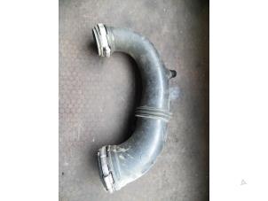 Used Air intake hose Nissan Primastar 1.9 dCi 80 Price on request offered by Autodemontage Joko B.V.