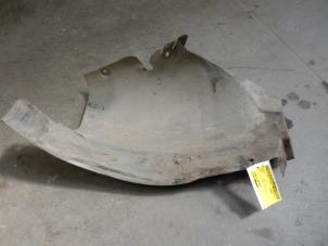 Used Wheel arch liner Peugeot 206 SW (2E/K) 1.4 HDi Price on request offered by Autodemontage Joko B.V.