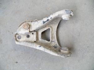 Used Front lower wishbone, right Renault Clio II (BB/CB) 1.6 16V Price on request offered by Autodemontage Joko B.V.