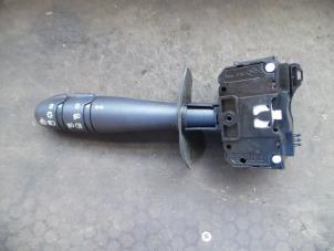 Used Indicator switch Renault Clio II (BB/CB) 1.6 16V Price on request offered by Autodemontage Joko B.V.