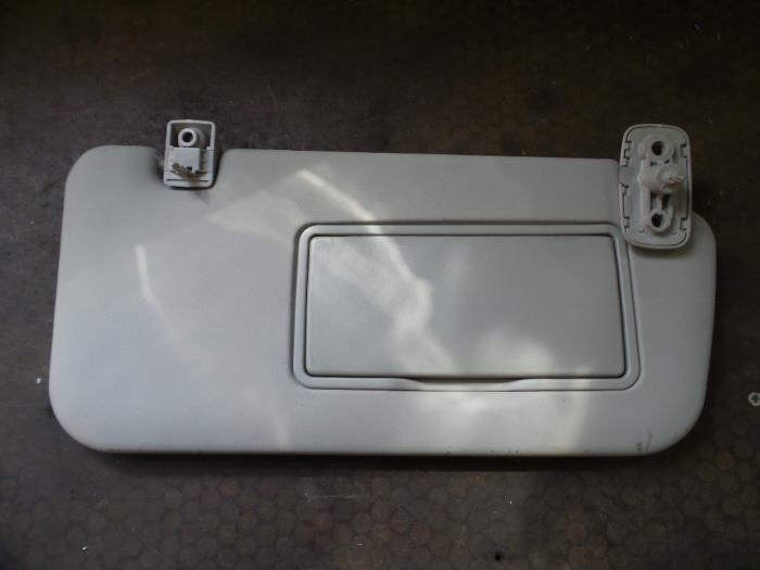 Sonnenblende Kia Cerato 1.6 16V - Autodemontage Joko B.V