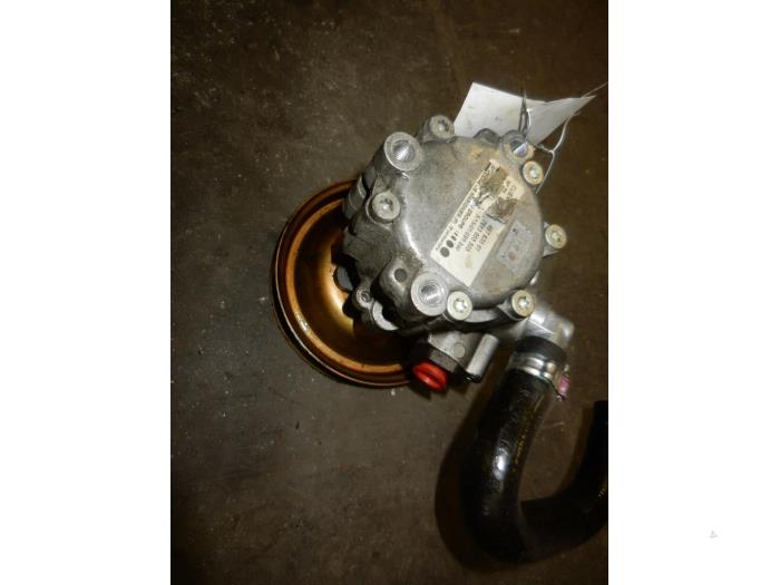 Usagé Pompe de direction Alfa Romeo 166 2.0 Twin Spark 16V Prix sur demande proposé par Autodemontage Joko B.V.