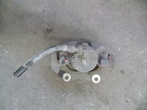 Used Front brake calliper, left Volvo S40 (MS) 2.5 T5 20V Price on request offered by Autodemontage Joko B.V.