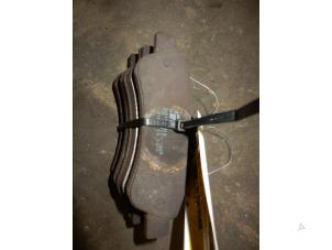 Used Rear brake pad Peugeot Boxer (U9) 2.2 HDi 100 Euro 4 Price on request offered by Autodemontage Joko B.V.
