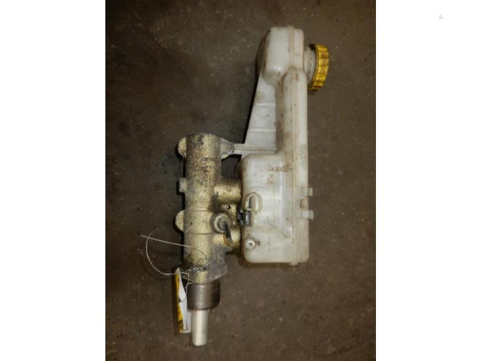 Cylindre de frein principal d'un Fiat Ducato (243/244/245) 2.3 JTD 16V 2004