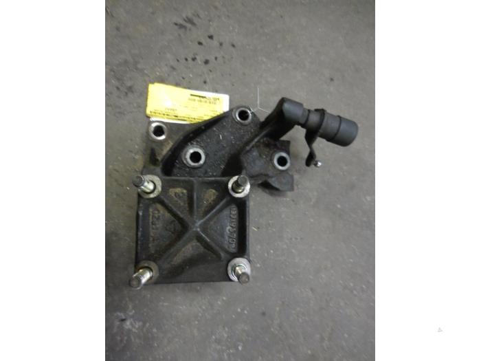 Used Engine mount Fiat Ducato (243/244/245/247) 2.3 JTD 16V Price on request offered by Autodemontage Joko B.V.