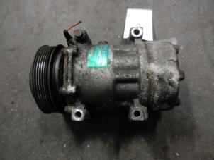Used Air conditioning pump Renault Espace (JE) 2.0i 16V Price on request offered by Autodemontage Joko B.V.