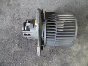Usados Motor de ventilador de calefactor Opel Vectra B (36) 1.6 16V Ecotec Precio de solicitud ofrecido por Autodemontage Joko B.V.