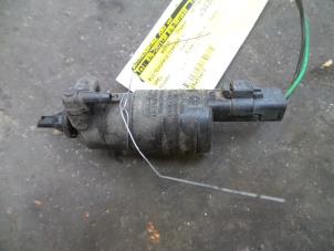Used Windscreen washer pump Opel Movano (4A1; 4A2; 4B2; 4B3; 4C2; 4C3) 2.5 DTI Price on request offered by Autodemontage Joko B.V.