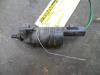 Windscreen washer pump from a Opel Movano (4A1; 4A2; 4B2; 4B3; 4C2; 4C3), 1998 / 2010 2.5 DTI, Delivery, Diesel, 2.463cc, 84kW (114pk), FWD, G9U720, 2001-10 / 2003-09, 4A1; 4A2; 4B2; 4B3; 4C2; 4C3 2003