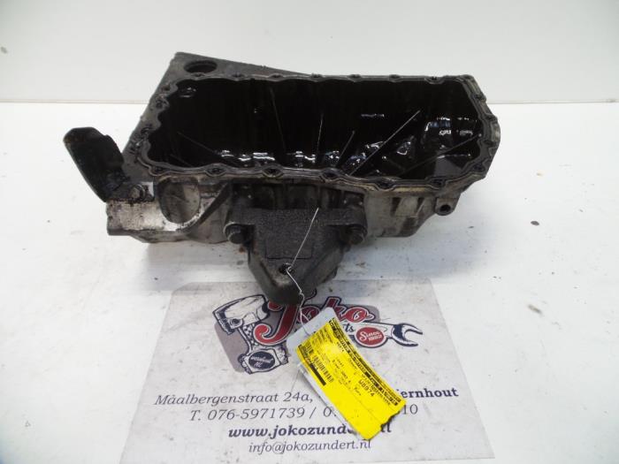 Used Sump Renault Scénic I (JA) 2.0 16V IDE Price on request offered by Autodemontage Joko B.V.