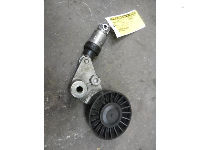 Usados Rodillo tensor correa múltiple Opel Omega B Caravan (21/22/23) 2.2 DTI 16V Precio de solicitud ofrecido por Autodemontage Joko B.V.