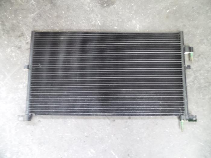 Begagnade Kondensor, luftkonditionering Ford Mondeo III Wagon 1.8 16V Pris på förfrågan erbjuds av Autodemontage Joko B.V.