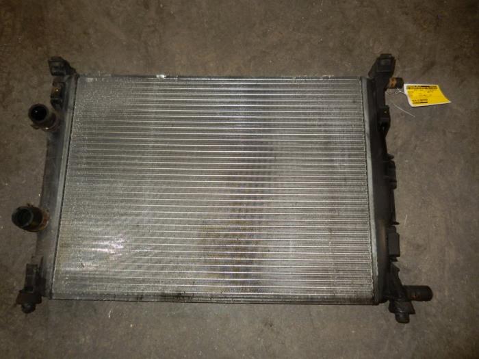 Usagé Radiateur Renault Megane II Grandtour (KM) 1.9 dCi 115 Prix sur demande proposé par Autodemontage Joko B.V.