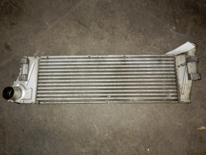 Usados Intercooler Renault Megane II Grandtour (KM) 1.9 dCi 115 Precio de solicitud ofrecido por Autodemontage Joko B.V.