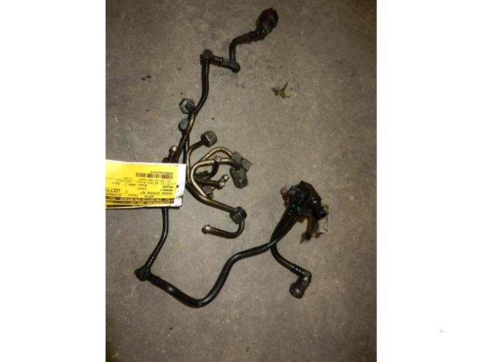 Gebrauchte Dieselleitung Set Renault Megane II Grandtour (KM) 1.9 dCi 115 Preis auf Anfrage angeboten von Autodemontage Joko B.V.